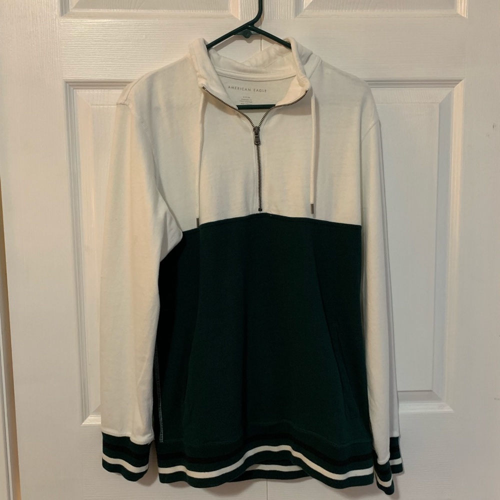 Men’s American Eagle color block half zip